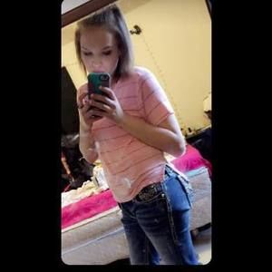 Meet your Posher, Danae